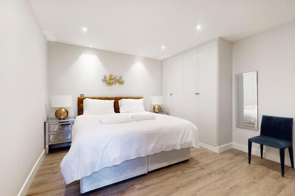 Stylish 2Bed Flat 10Min To Wimbledon Tennis Courts Лондон Екстериор снимка